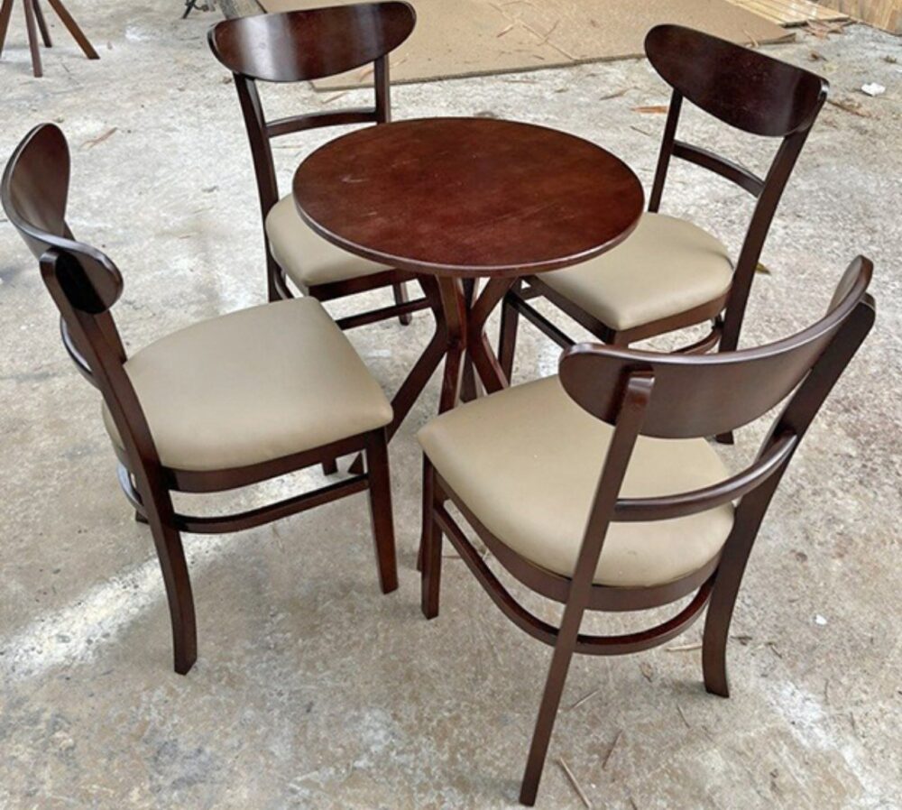Bàn ghế gỗ cafe Cabin mặt trăng